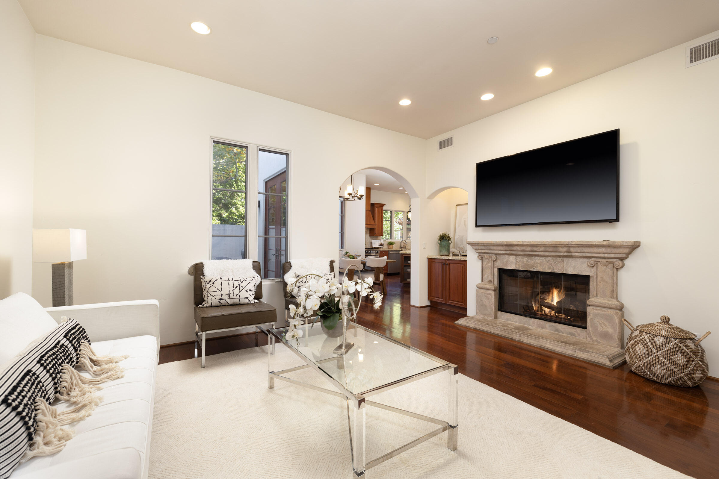 4386 Modoc Road Santa Barbara, CA 93110 - Photo 4 of 25 4_4386 Modoc_0012