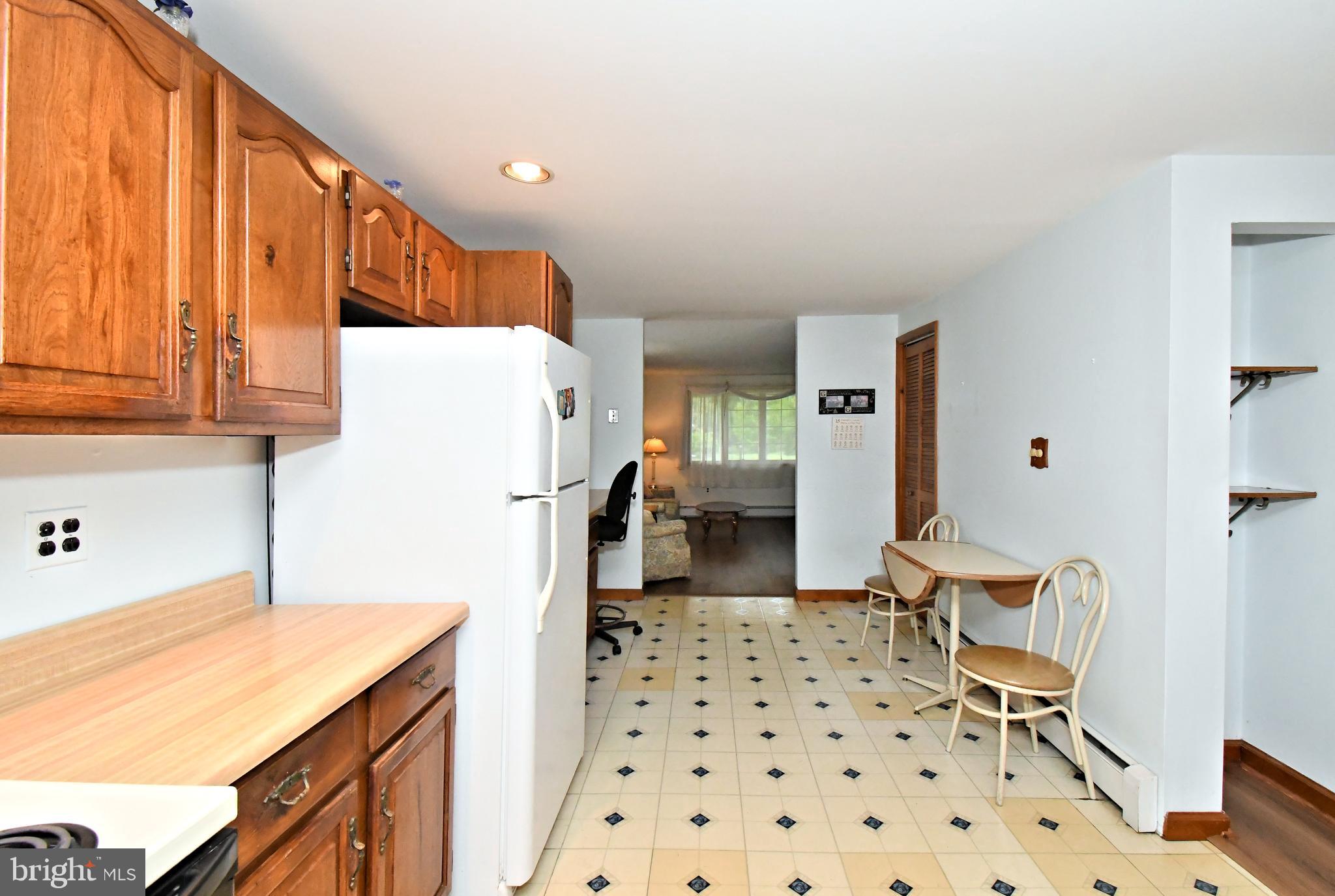 500 Burton Road Oreland, PA 19075 - Photo 16 of 54 Kitchen