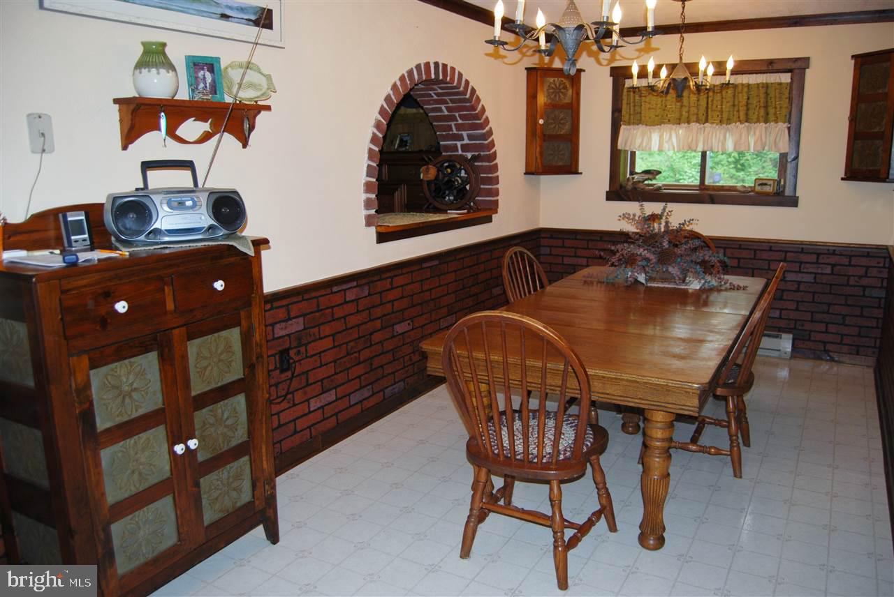 226 Towpath Road Duncannon, PA 17020 - Photo 4 of 24 Gallery Image 4