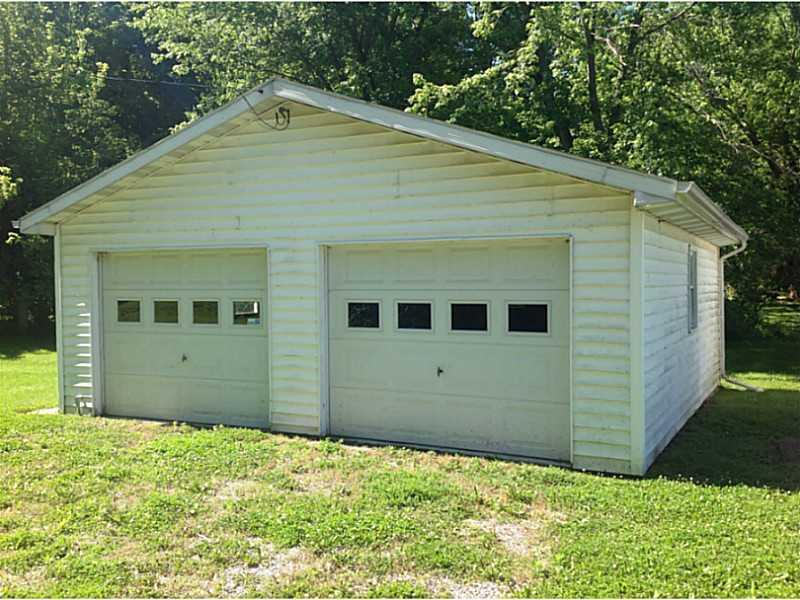 5948 Coxville Road Montezuma, IN 47862 - Photo 3 of 12
