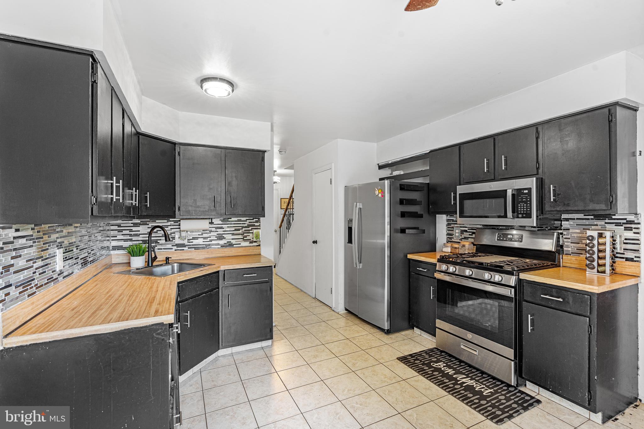 1 Howell Place Sicklerville, NJ 08081 - Photo 11 of 37