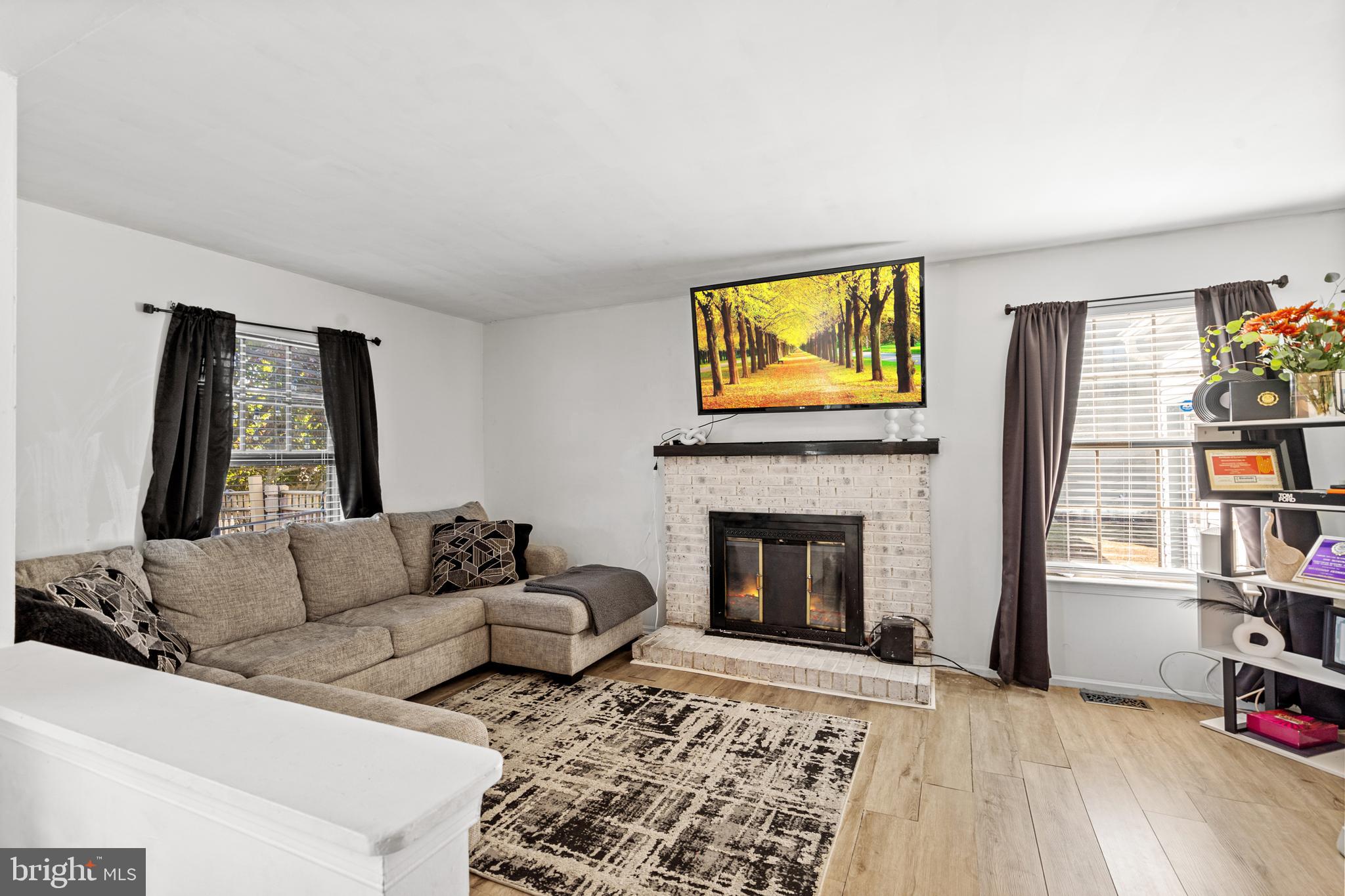 1 Howell Place Sicklerville, NJ 08081 - Photo 7 of 37