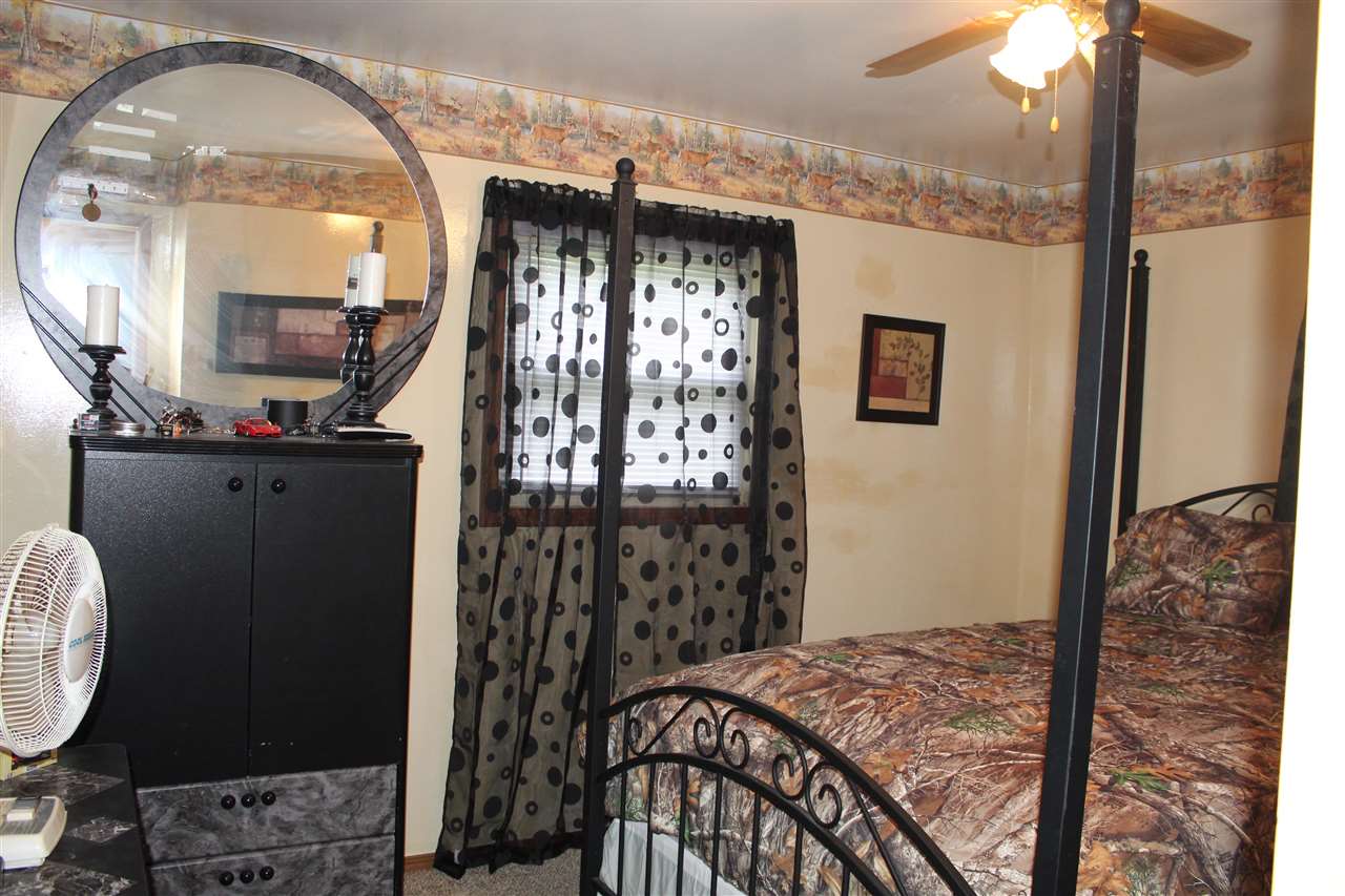 6285 East Lake Road Millington, MI 48746 - Photo 13 of 28 50063197-12.JPG