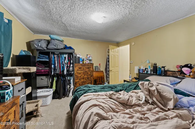 $239,900 | 413 Traviss Alley, Blakely, PA 18452