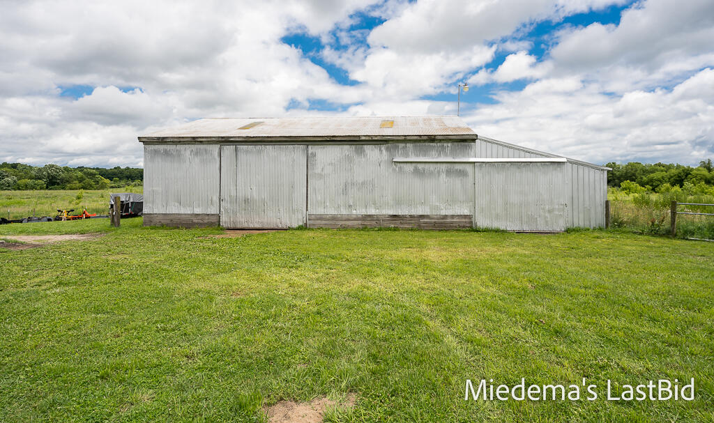 12915 Cassidy Road Bellevue, MI 49021 - Photo 10 of 128 12915CassidyRd-11LoRes