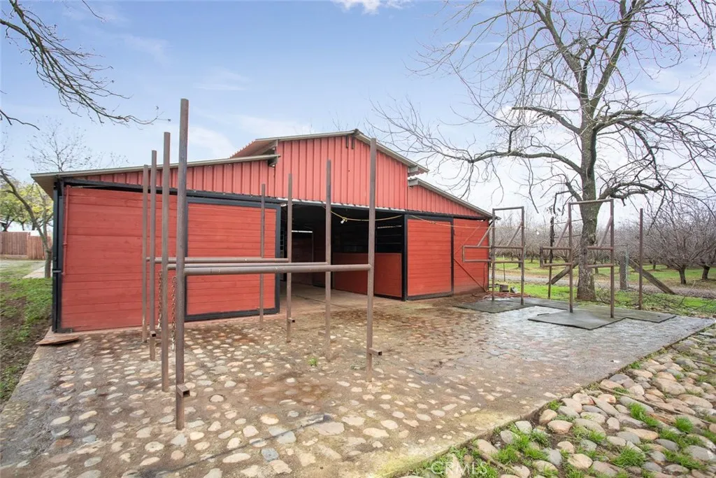 3453 La Porte Road Oroville, CA 95966 - Photo 40 of 69 a view of a house with a yard and wooden fence
