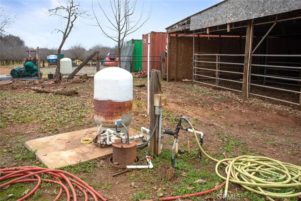 3453 La Porte Road Oroville, CA 95966 - Photo 54 of 69 a backyard of a house with table and chairs