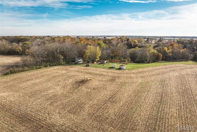 $190,000 | 32987 Tb Ruyle Road, Medora, IL 62063