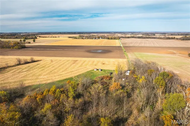 $190,000 | 32987 Tb Ruyle Road, Medora, IL 62063