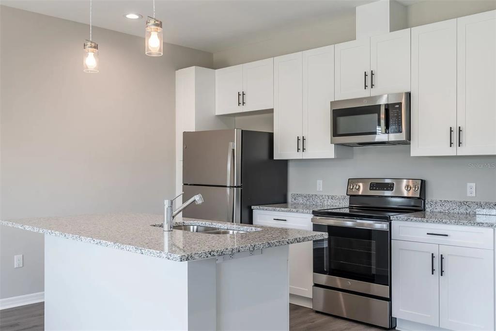 2115 Sebring Place Clearwater, FL 33760 - Photo 8 of 22