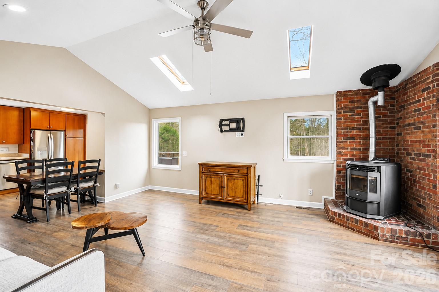 623 Owensby Road Hendersonville, NC 28792 - Photo 12 of 47