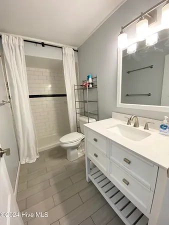$1,499 | 5721 East Oak Island Drive, Unit 3, Oak Island, NC 28465