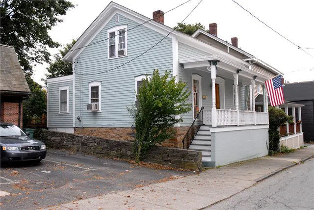 $4,200 | 15 Young Street, Newport, RI 02840