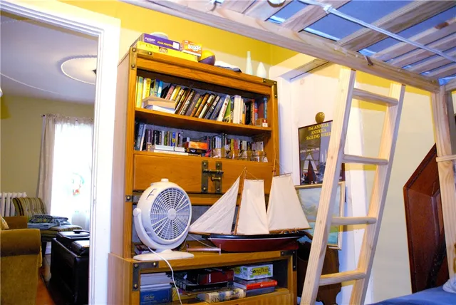 $4,200 | 15 Young Street, Newport, RI 02840