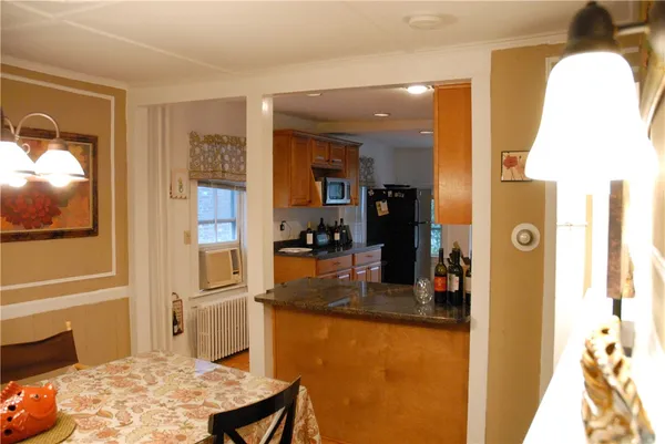$4,200 | 15 Young Street, Newport, RI 02840