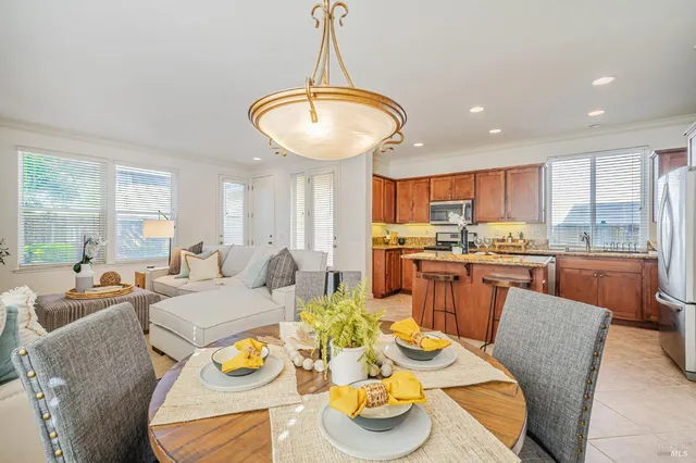 $799,000 | 651 Decanter Circle, Windsor, CA 95492