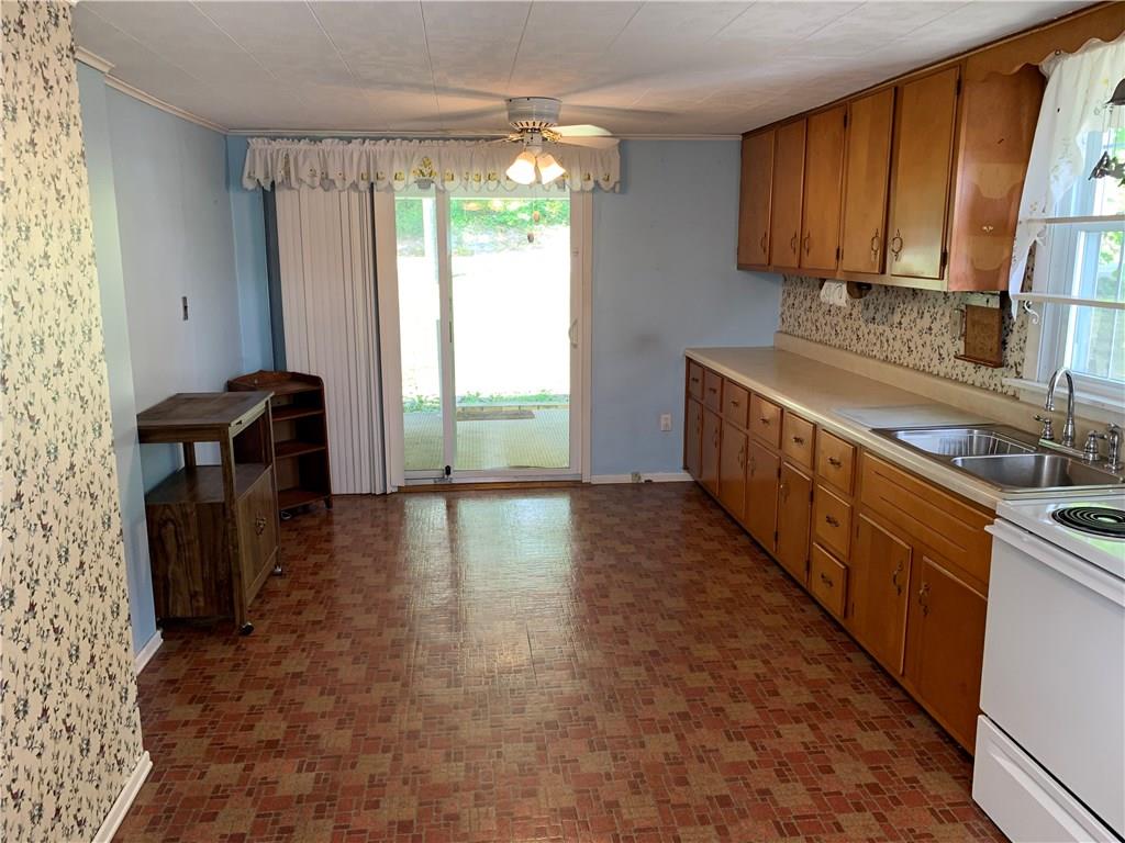 752 Hecla Road Mount Pleasant, PA 15666 - Photo 9 of 21 Gallery Image 9