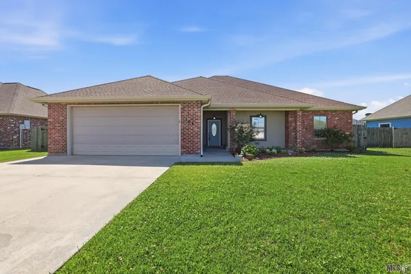 $330,000 | 504 Sugar Plum Street, Houma, LA 70364