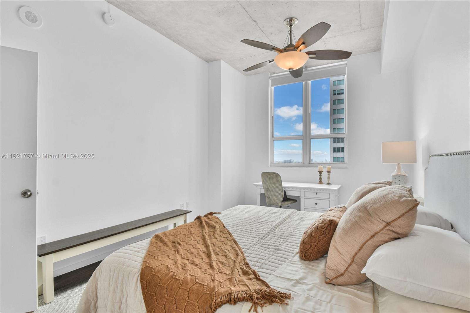 234 Northeast 3rd Street, Unit 1802 Miami, FL 33132 - Photo 21 of 73