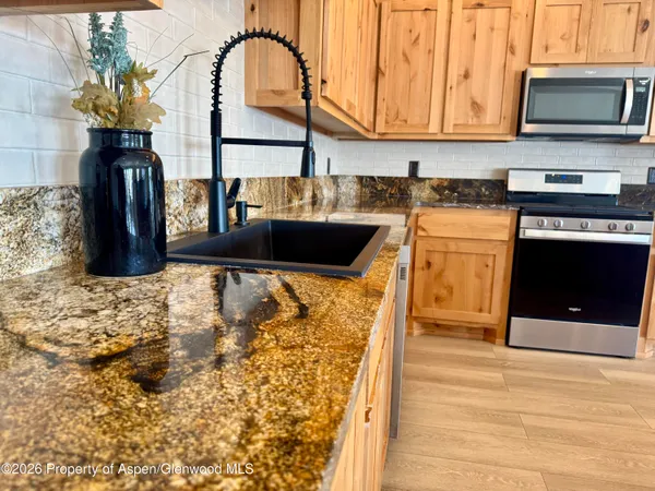 $1,200,000 | 1287 Market Street, Meeker, CO 81641