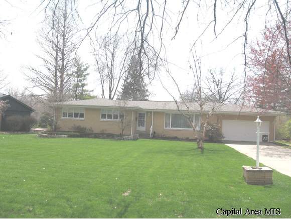22 West Hazel Dell Lane Springfield, IL 62703 - Photo 1 of 9 Gallery Image 1