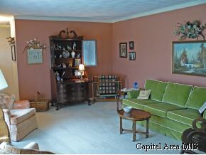 22 West Hazel Dell Lane Springfield, IL 62703 - Photo 3 of 9 Gallery Image 3