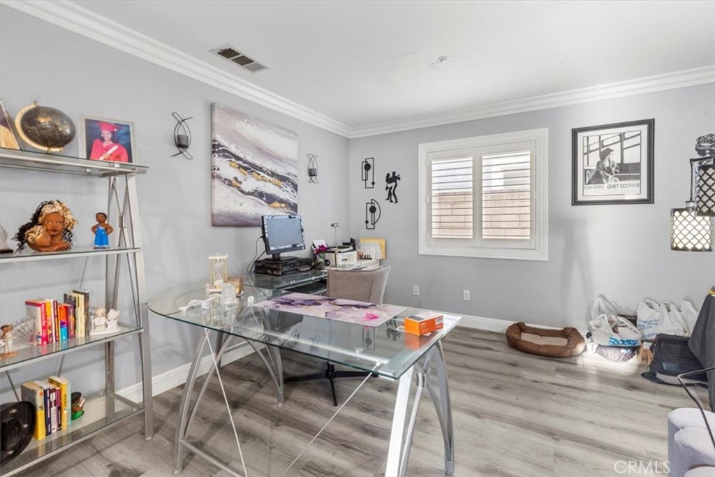 15467 Spruce Tree Way Fontana, CA 92336 - Photo 13 of 30