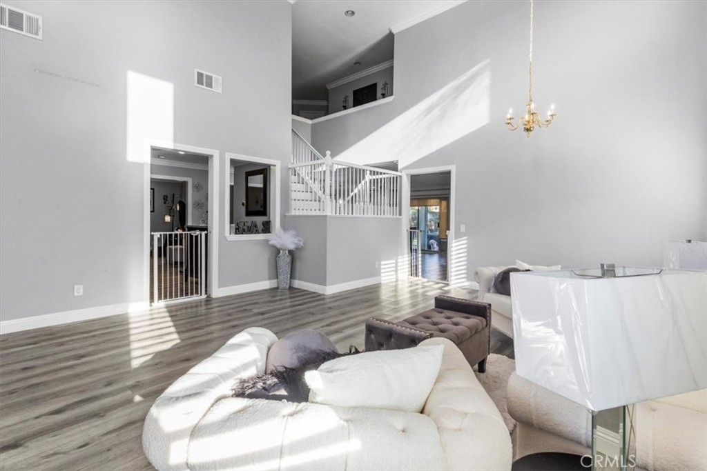 15467 Spruce Tree Way Fontana, CA 92336 - Photo 3 of 30