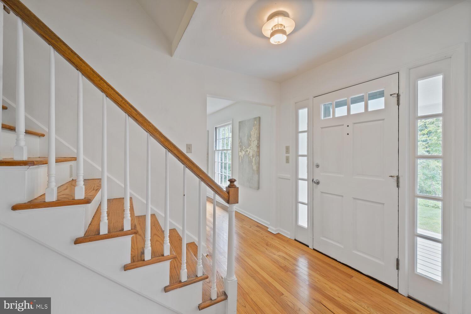 867 Cherry Hill Road Princeton, NJ 08540 - Photo 22 of 38 Entry Way
