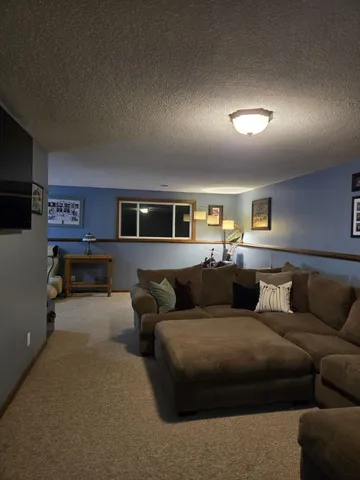 $750,000 | 4515 West Edgewood Drive, Appleton, WI 54913