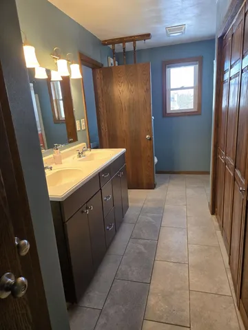 $750,000 | 4515 West Edgewood Drive, Appleton, WI 54913