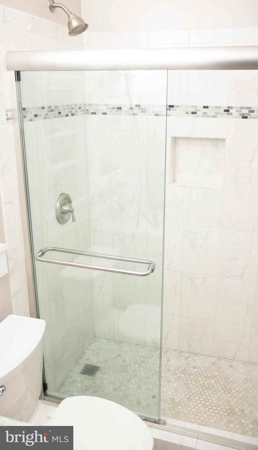 6811 Rosemont Drive McLean, VA 22101 - Photo 15 of 31