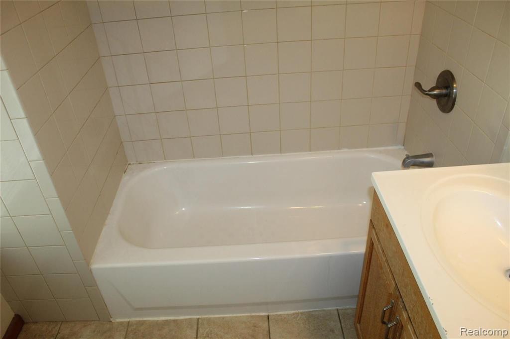 5070 Branch Road Flint, MI 48506 - Photo 27 of 47 Gallery Image 27