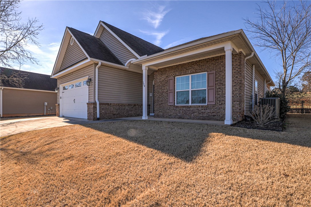 129 Shadowood Court Seneca, SC 29678 - Photo 2 of 22