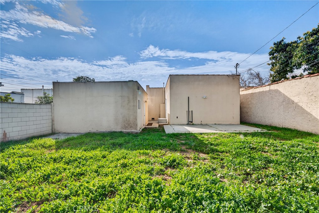 1905 East Palmer Street Compton, CA 90221 - Photo 31 of 32