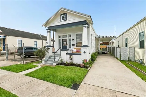 $310,000 | 318 Newton Street, Gretna, LA 70053