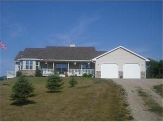 1040 Genes Road Southeast Alexandria, MN 56308 - Photo 2 of 14 Gallery Image 2