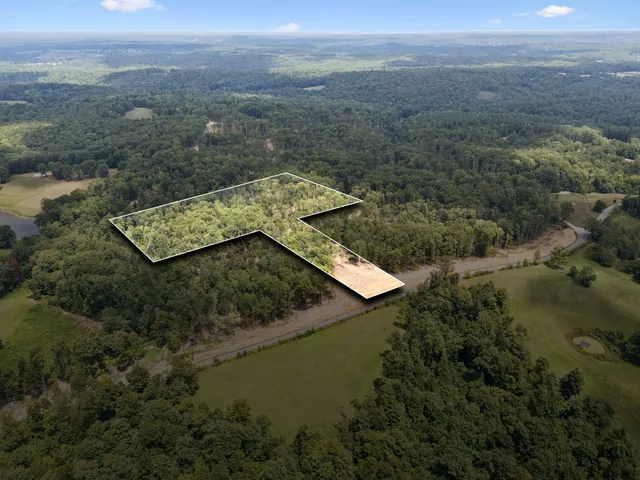 $399,800 | 4 Hop Smith Road, Cumberland Furnace, TN 37051