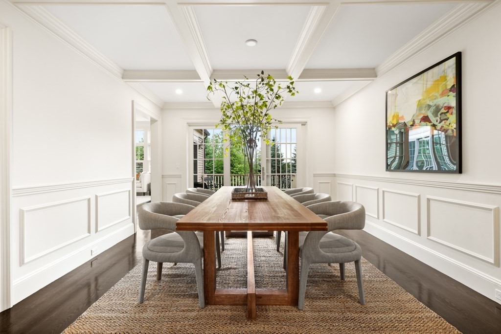 29 Pine Summit Circle, Unit 29 Weston, MA 02493 - Photo 14 of 30 a dining room with furniture and window