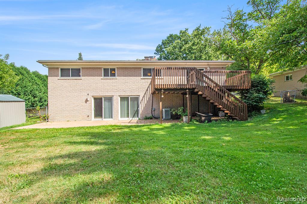 4910 Clarkston Road Clarkston, MI 48348 - Photo 28 of 33 Gallery Image 28