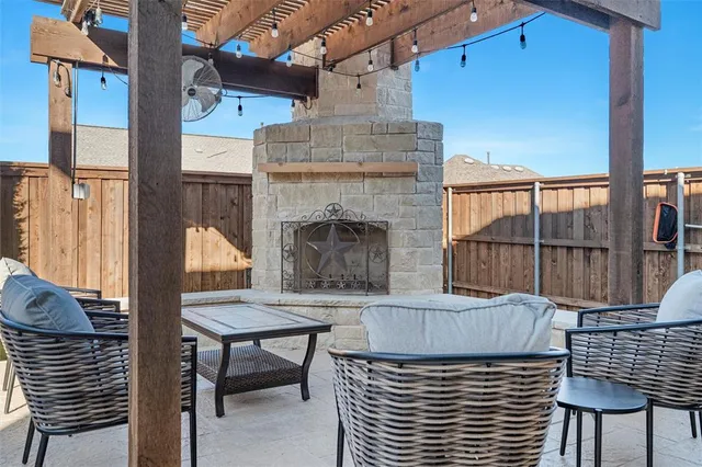 $745,000 | 1917 Bending Oak Street, Fort Worth, TX 76008