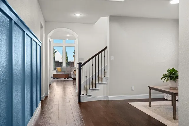 a view of entryway with livingroom and furniture