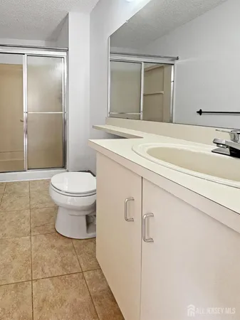 $2,450 | 481 Danbury Lane, East Brunswick, NJ 08816