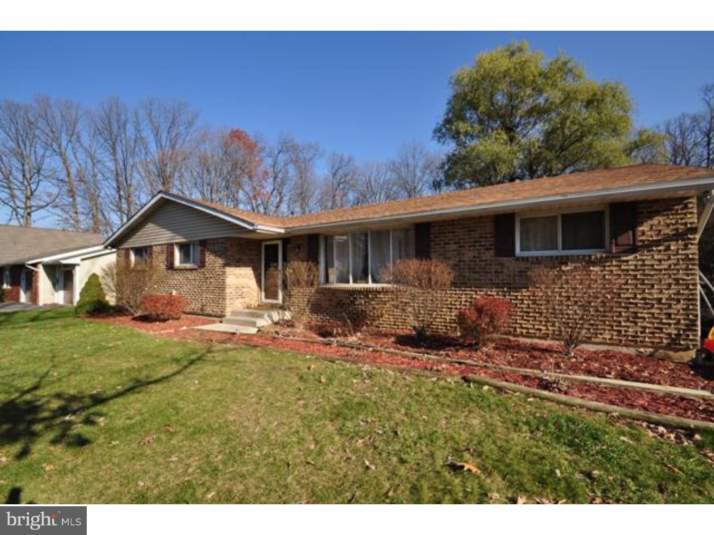 15 Cottonwood Street Allentown, PA 18104 - Photo 2 of 10 Gallery Image 2