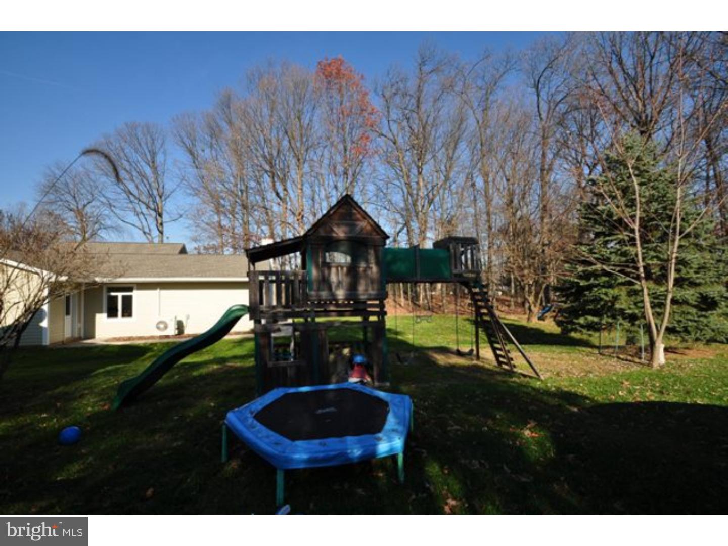 15 Cottonwood Street Allentown, PA 18104 - Photo 9 of 10 Gallery Image 9