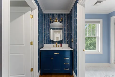 $2,249,000 | 1 Cambridge Court, New Rochelle, NY 10804
