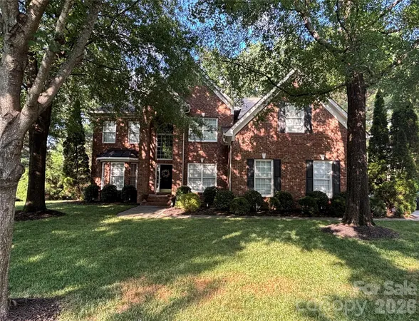 $839,500 | 710 Fairway Point Drive, Tega Cay, SC 29708