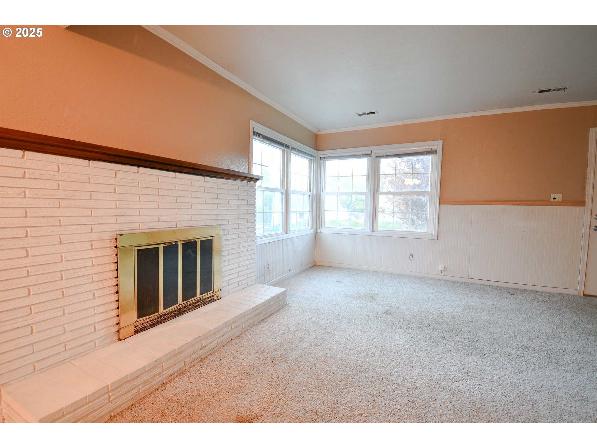 1731 Southeast Hamilton Street Roseburg, OR 97470 - Photo 5 of 23 a view of empty room with windows