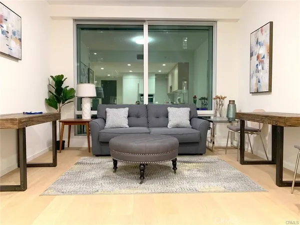 $3,000 | 877 Francisco Street, Unit 1005, Los Angeles, CA 90017