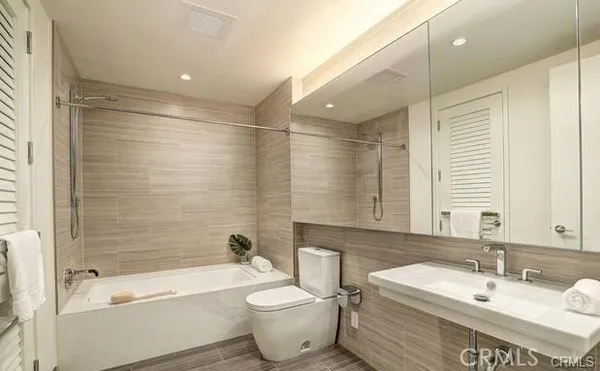 $3,000 | 877 Francisco Street, Unit 1005, Los Angeles, CA 90017